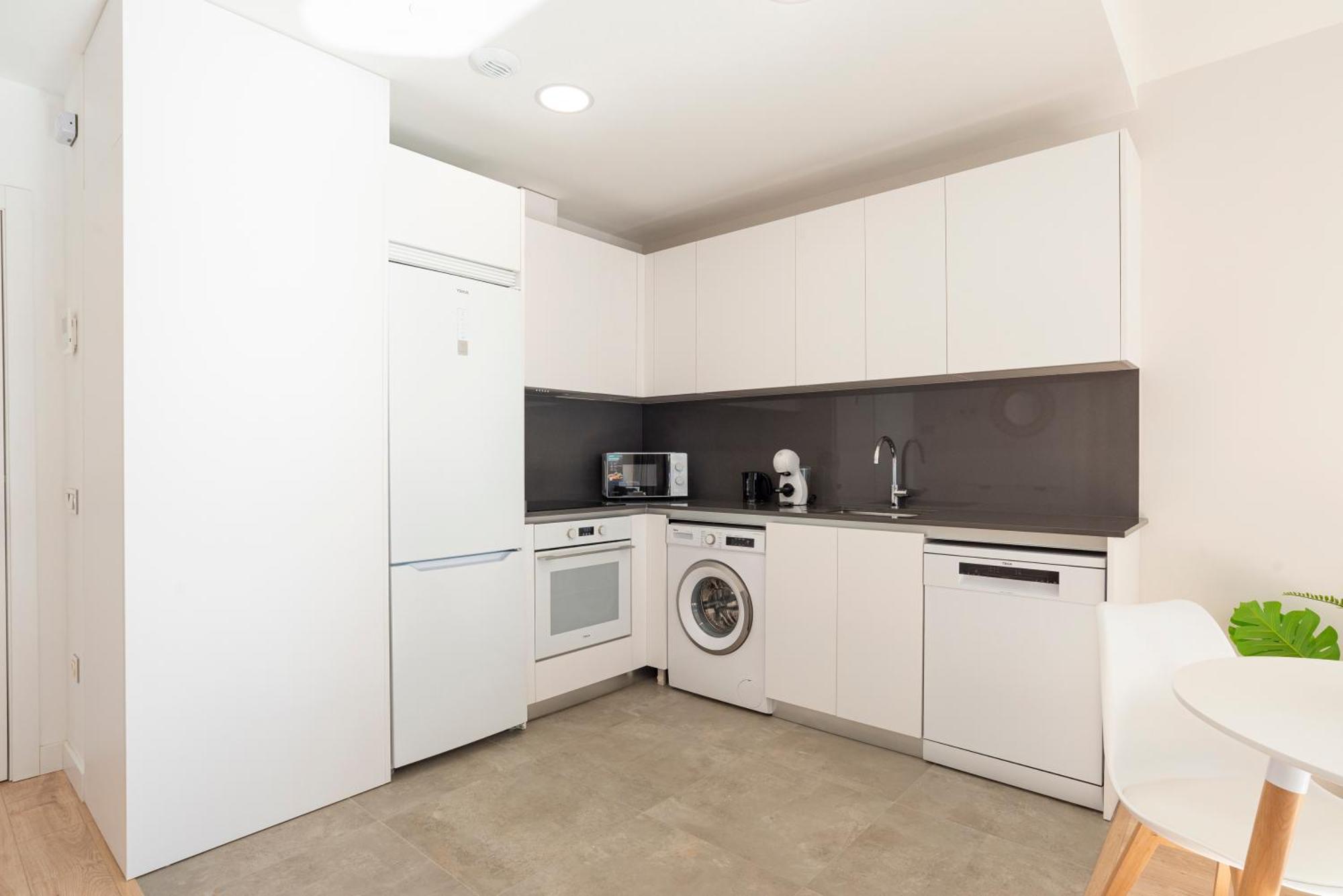 Skyline V Pool & Coworking By Ele Appartement
